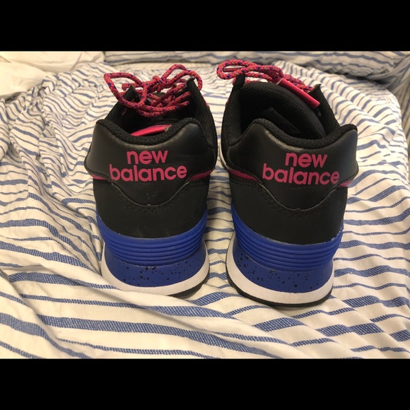 New Balance Shoes - Picture 2 of 5